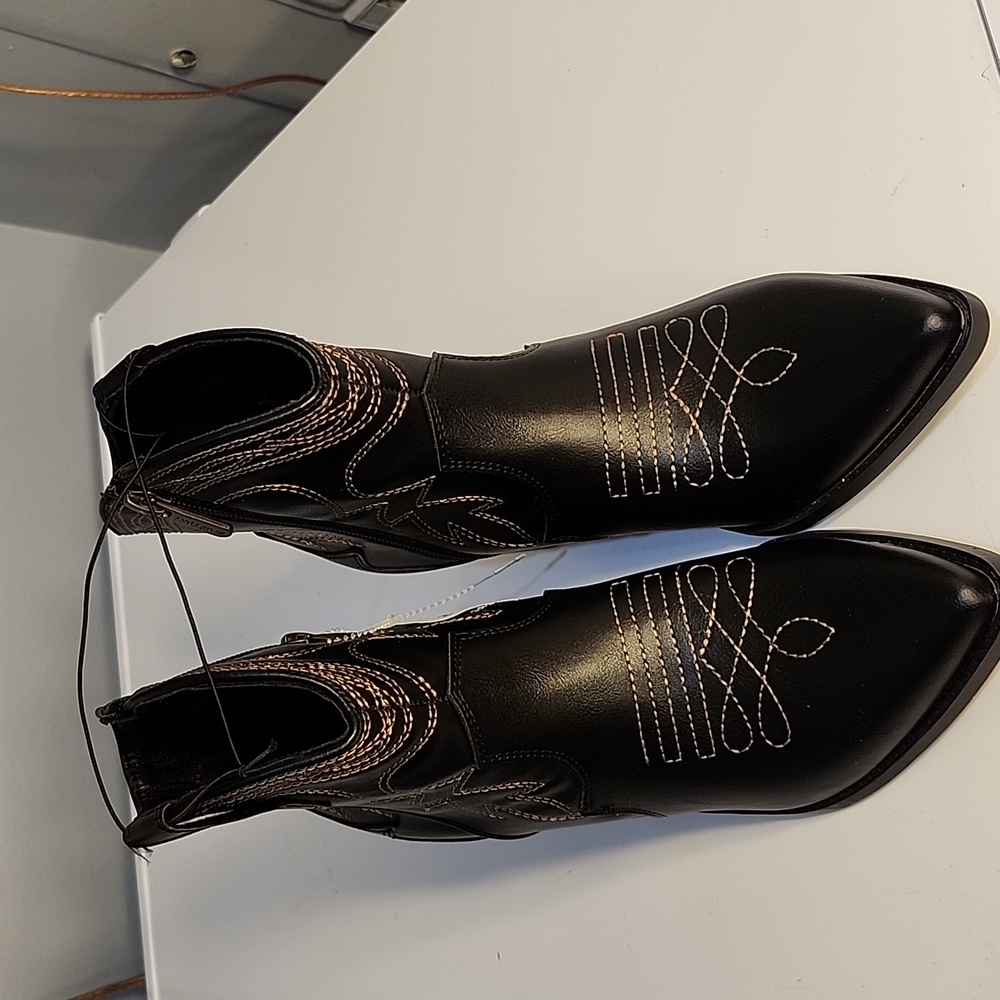 Indigo rd boots, size 6.5